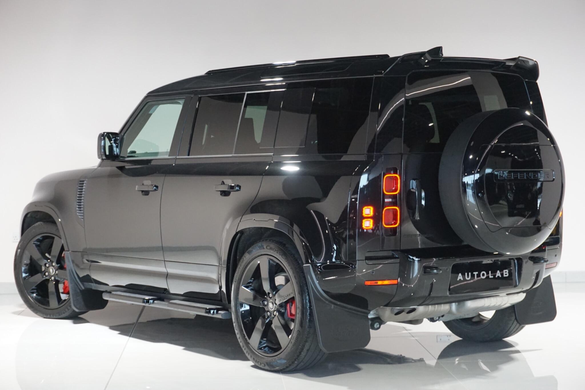 Land Rover Defender 110 3.0 D350 MHEV X-Dynamic HSE SUV 5dr Diesel Auto 4WD Euro 6 (s/s) (350 ps)